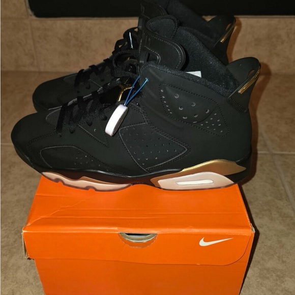 Jordan 6 size 11.5 DMP